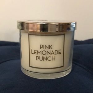 Bath & Body Works 4oz candle - Pink Lemonade Punch